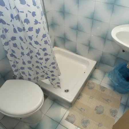 Penzion And With Parking Space Lovran, Opatija - 2321 3*